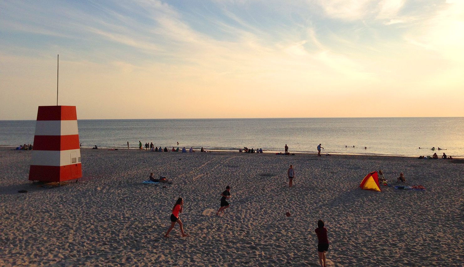 Bewachter Badestrand in Sondervig