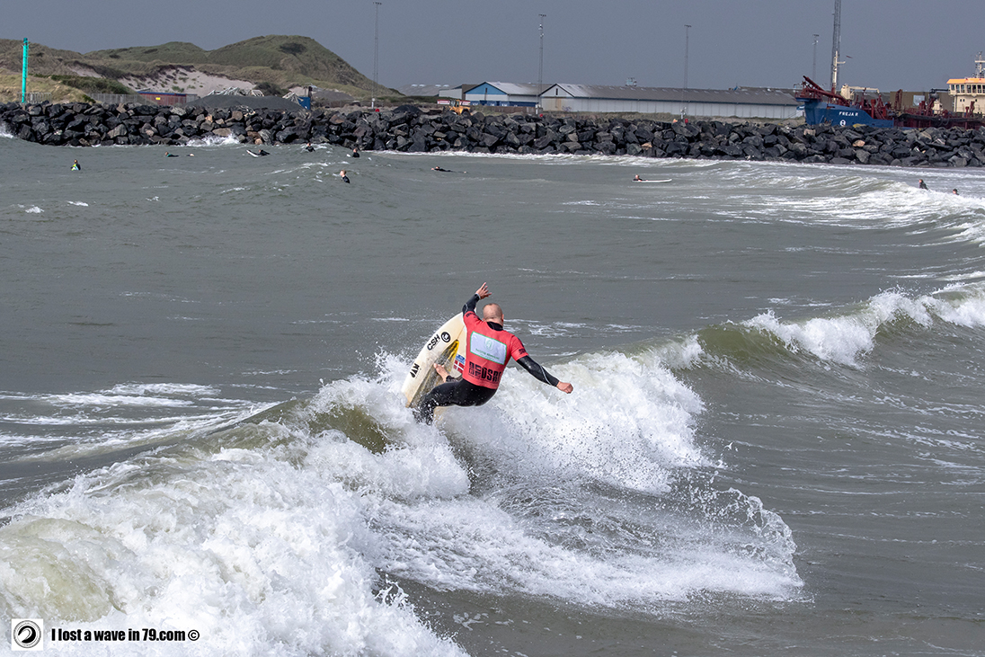 Wellenreiten in Hvide Sande