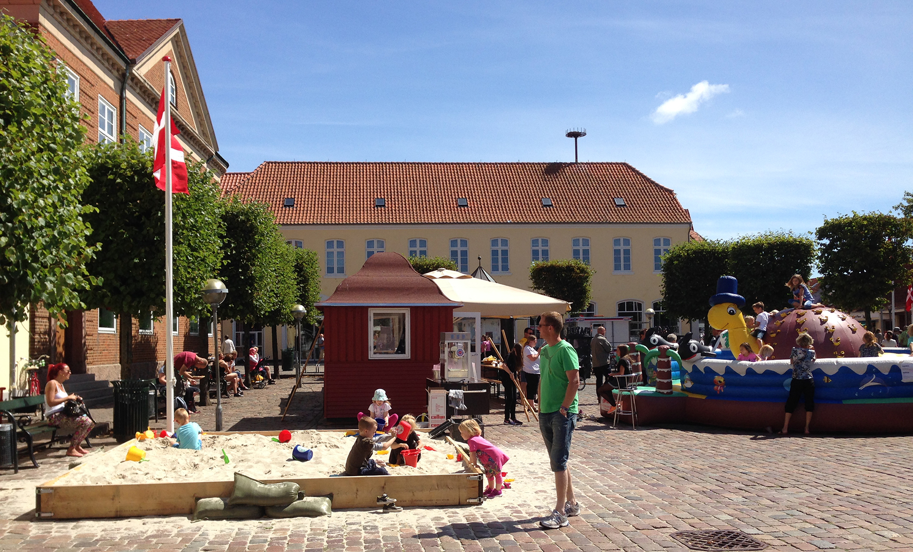 Aktivitäten auf dem Marktplatz in Ringkobing