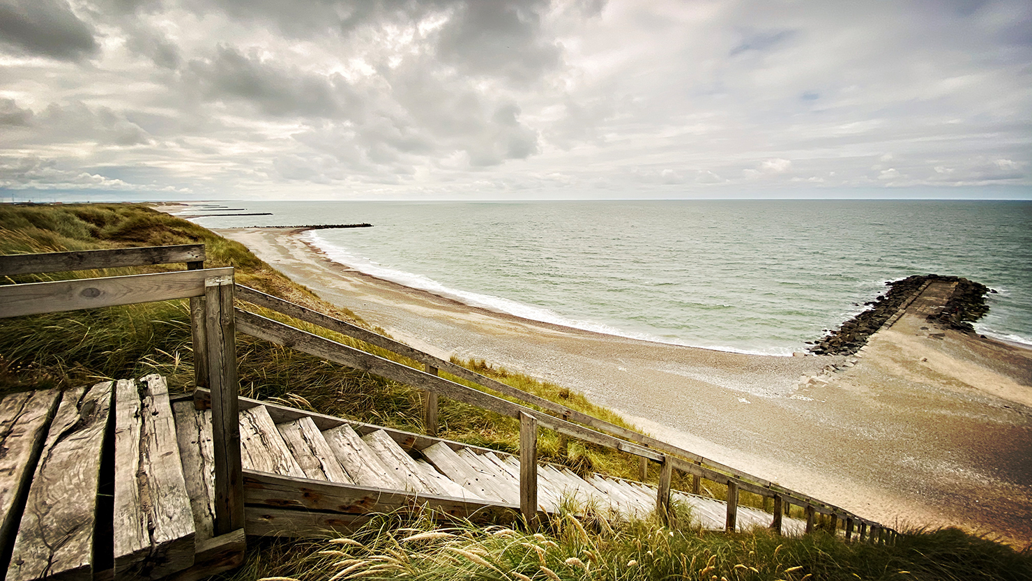 Treppe zum Strand an der Trans Kirke